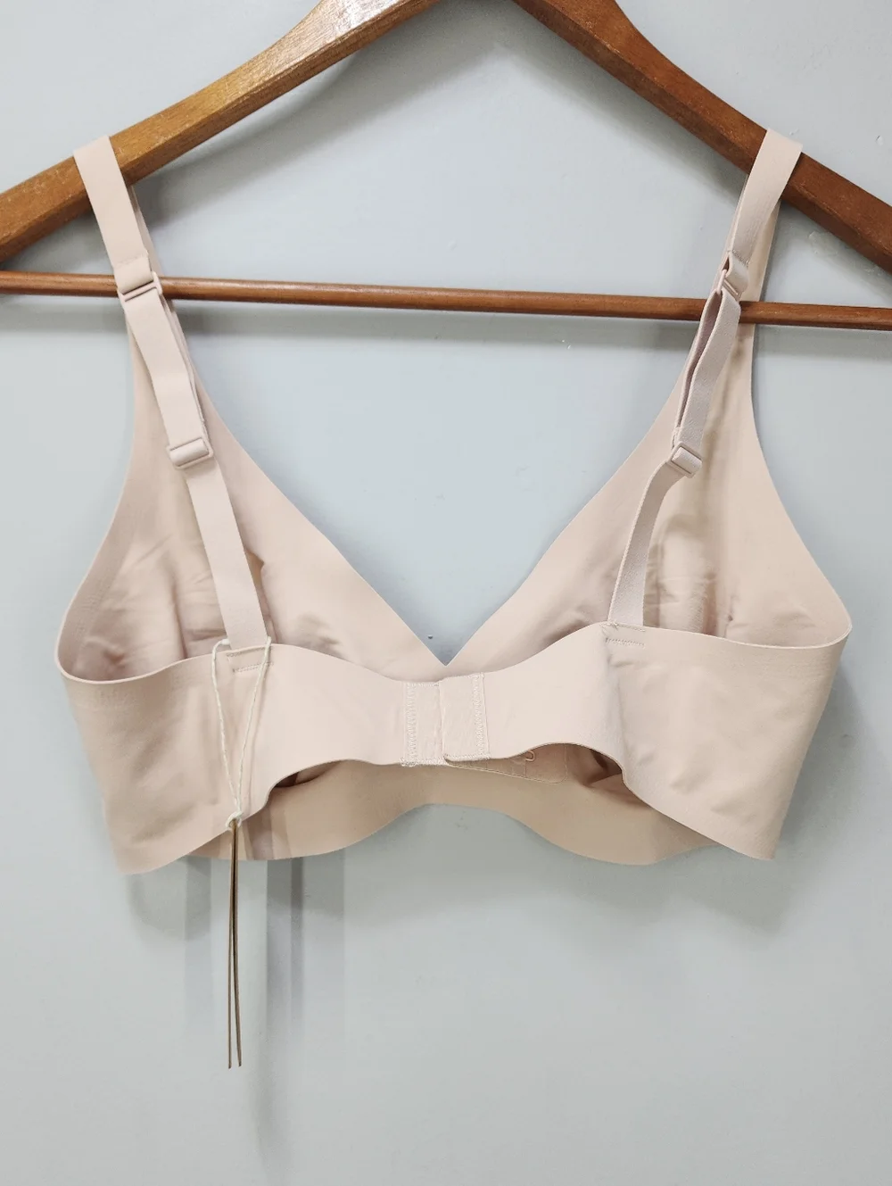 Skims Naked Plunge Bralette - Picture 2 of 6